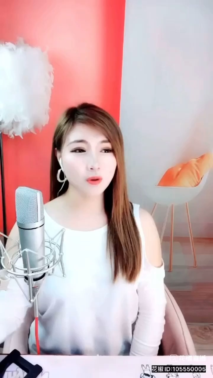 @?热水浇花? 继续继续   谢我花花滴爱神呀 ????激动的心 颤抖的手 来个千万  咱说有就有  