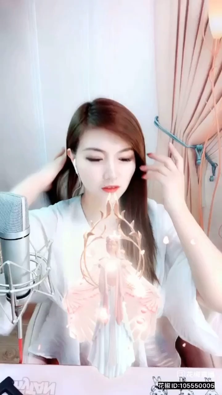 @?热水浇花? 谢谢花花的惊喜 女神降临！惊喜意外意外 开森^_^开森^_^ 谢谢花花 ????